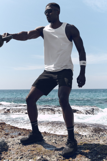 Conquer Tank - White
